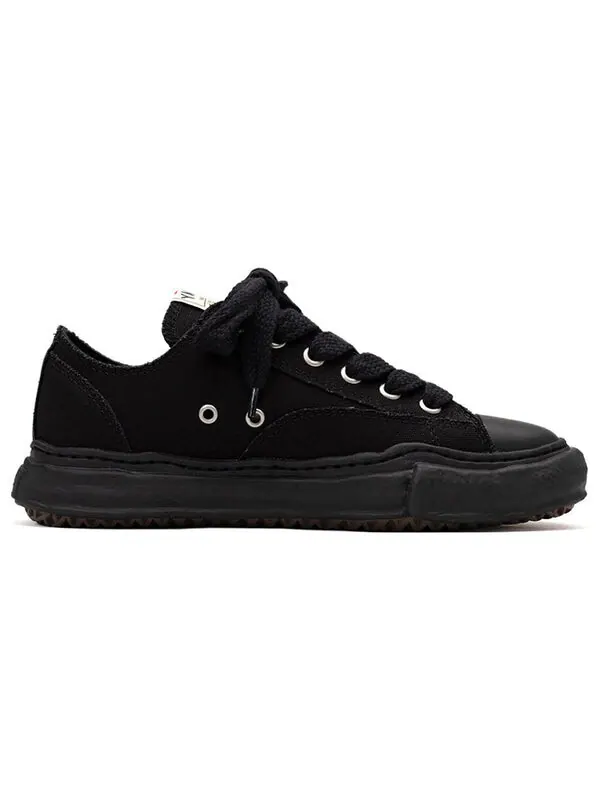 Кроссовки peterson og sole canvas low-top sneaker 'black' Maison Mihara Yasuhiro — изображение 2 из 4, черный