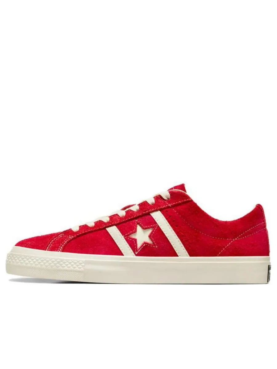 Кроссовки Converse One Star Academy Pro 'Red White' — изображение 1 из 4, красный