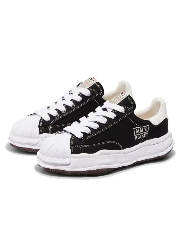 Кроссовки blakey og sole canvas low-top sneaker Maison Mihara Yasuhiro — изображение 2 из 4, черный