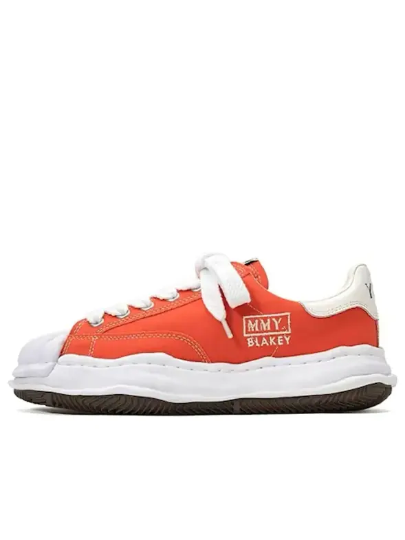 Кроссовки blakey og sole canvas low-top sneaker 'orange' Maison Mihara Yasuhiro — изображение 1 из 4, оранжевый/белый