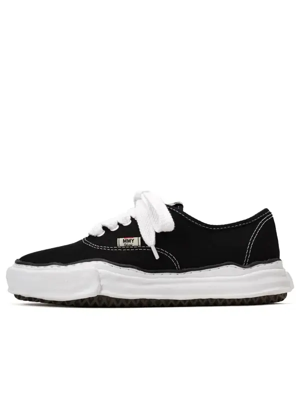 Кроссовки baker vintage-like og sole canvas low-top sneaker 'black' Maison Mihara Yasuhiro — изображение 1 из 2, черный