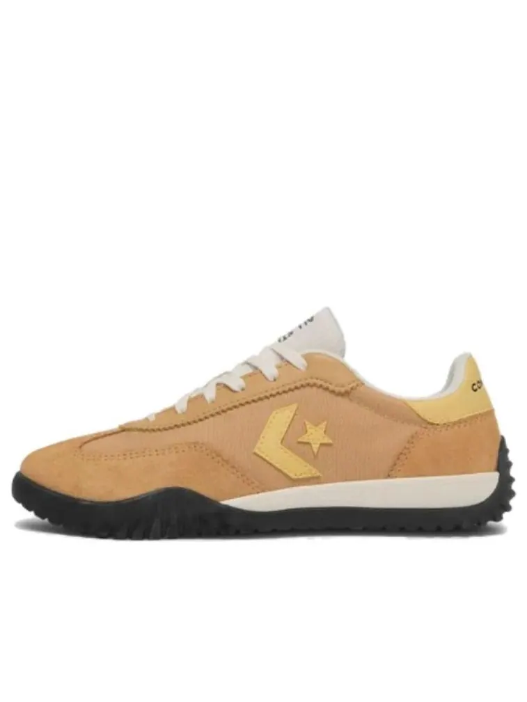 Кроссовки (WMNS) Converse Run Star Trainer Retro Sport 'Sandy Shore' — изображение 1 из 6, желтый