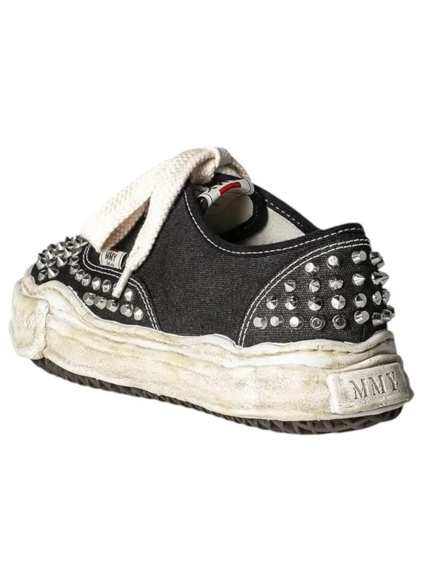 Maison Mihara Yasuhiro Baker OG Sole Studded Canvas Low 'Black' — изображение 4 из 7, черный/белый