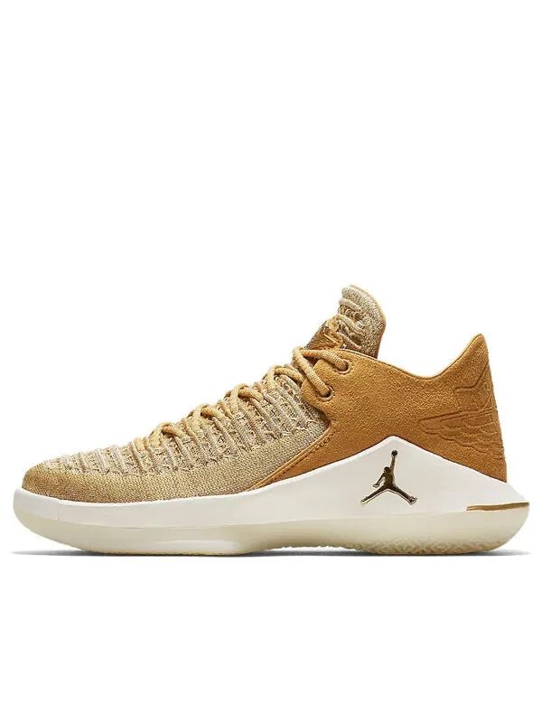Кроссовки 32 низкие Air Jordan — изображение 1 из 4