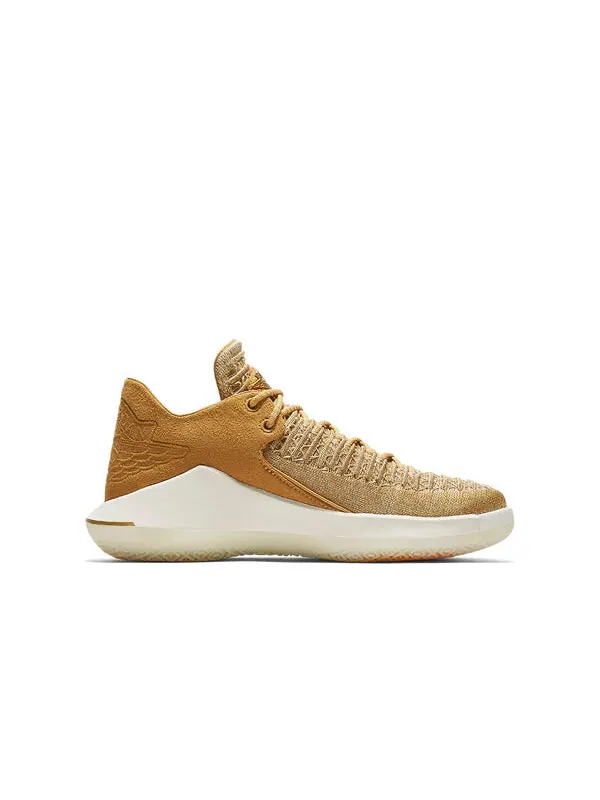 Кроссовки 32 низкие Air Jordan — изображение 2 из 4