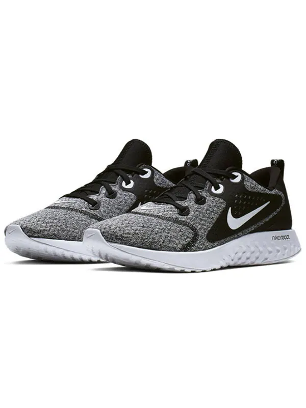 Реакция легенды кроссовок Nike — изображение 3 из 4, черный/белый