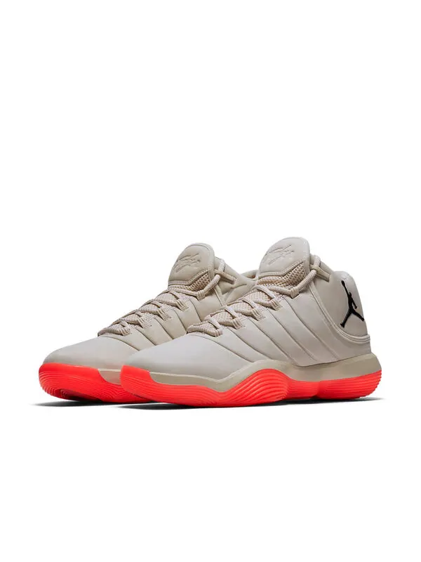 Кроссовки супер муха Air Jordan — изображение 3 из 4