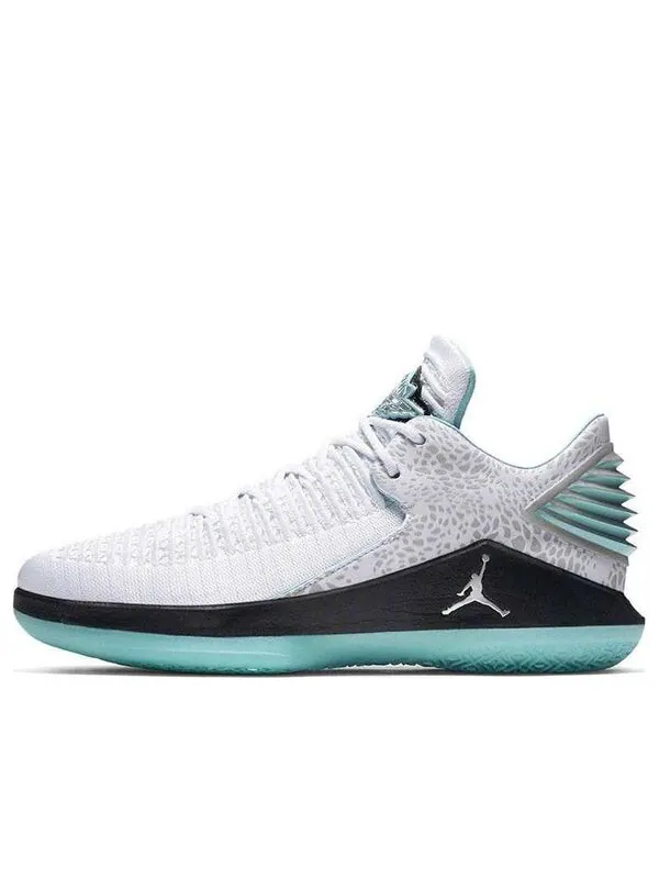 Кроссовки 32 low 'guo ailun' pe Air Jordan — изображение 1 из 4, белый/серебристый