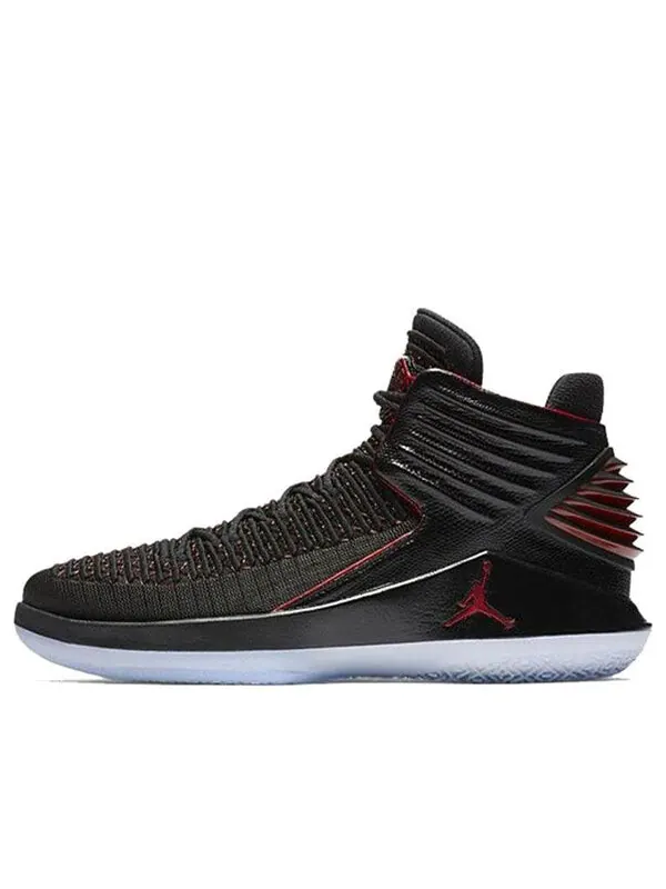 Кроссовки 32 пф Air Jordan — изображение 1 из 4, черный/красный