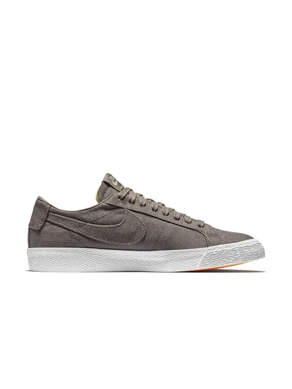 Кроссовки zoom blazer low sb canvas deconstructed Nike — изображение 2 из 4, серый
