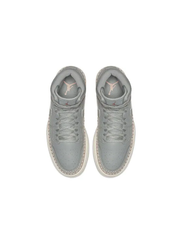Кроссовки 1 ретро премиум класса Air Jordan — изображение 4 из 4, зеленый/красный