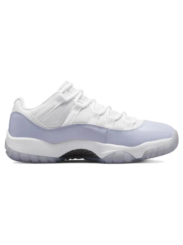 Кроссовки 11 ретро низкие Air Jordan — изображение 2 из 4, белый/фиолетовый