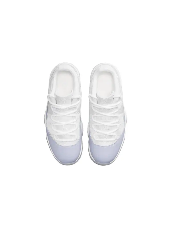 Кроссовки 11 ретро низкие Air Jordan — изображение 4 из 4, белый/фиолетовый