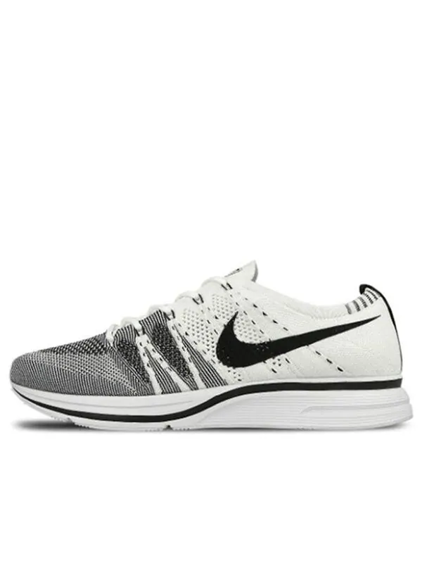 Кроссовки flyknit trainer 2017 Nike — изображение 1 из 4, белый/черный
