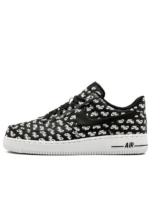 Кроссовки air force 1 low '07 qs 'all over logo black' Nike — изображение 1 из 4, черный/белый