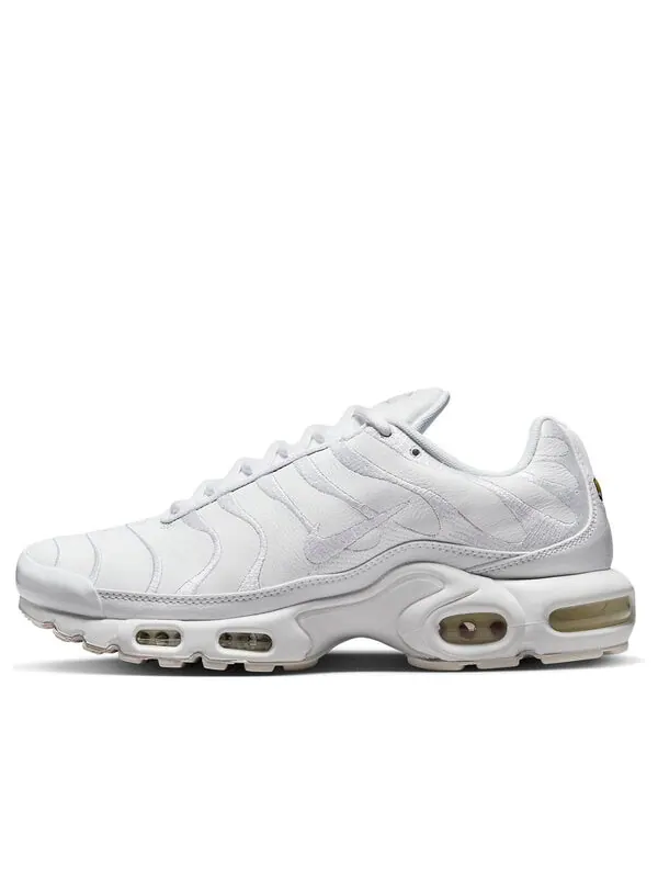 Кроссовки air max plus tn Nike — изображение 1 из 4, белый