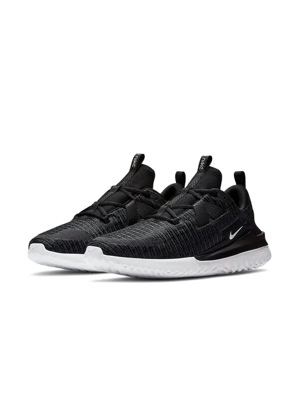 Кроссовки обновляют арену Nike — изображение 3 из 4, черный