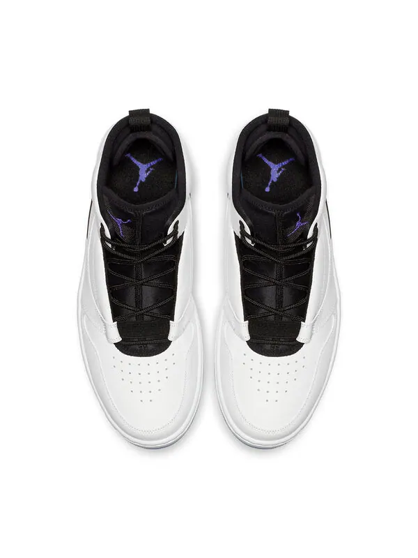 Кроссовки постепенно исчезают Air Jordan — изображение 4 из 4, белый