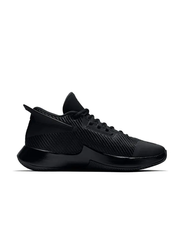 Кроссовки летят на замок Air Jordan — изображение 2 из 4, черный/красный