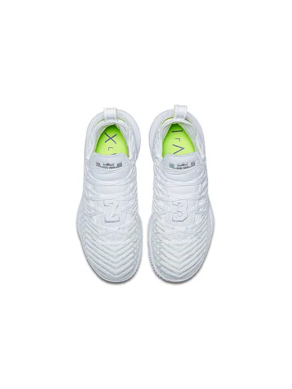 Кроссовки леброн 16 Nike — изображение 4 из 4, серебристый/белый
