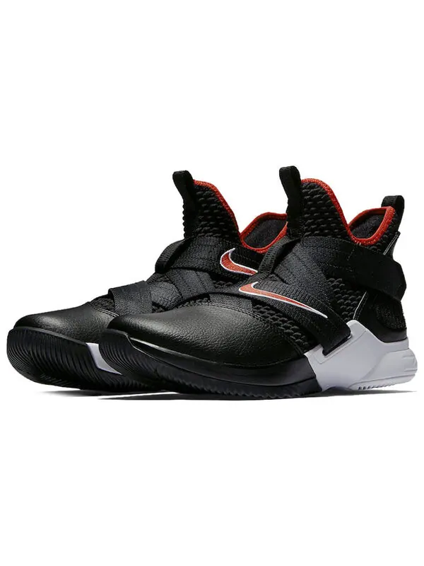 Кроссовки Nike LeBron Soldier 12 'Black Red' — изображение 3 из 4, черный