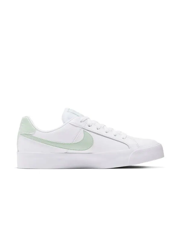 Кроссовки court royale Nike — изображение 2 из 4, белый