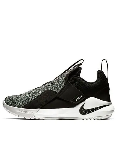 Посол кроссовок 11 Nike — изображение 1 из 4, черный/белый