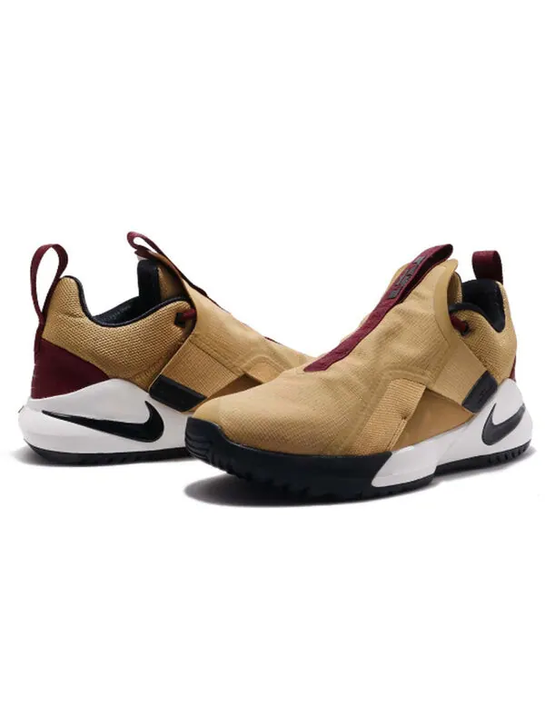 Посол кроссовок 11 Nike — изображение 3 из 4, золотистый бежевый