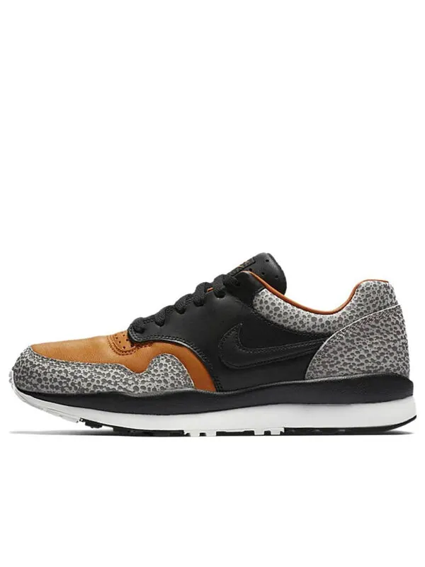 Кроссовки Air Safari Nike — изображение 1 из 4, черный