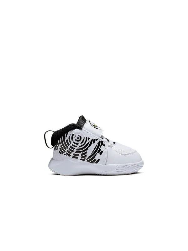 Кроссовки team hustle d 9 Nike — изображение 2 из 3, белый