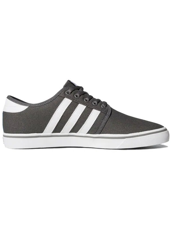 Кроссовки оригинальные seeley Adidas — изображение 2 из 4, серый/белый