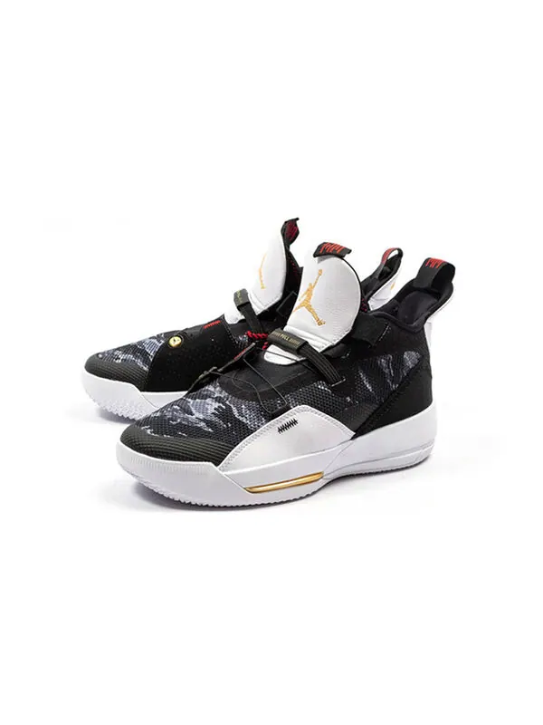 Кроссовки 33 Air Jordan — изображение 2 из 4