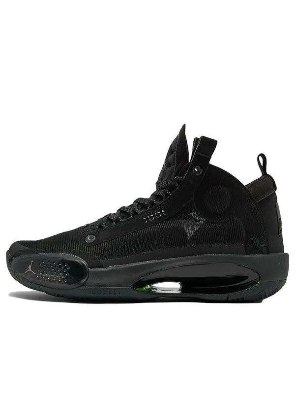 Кроссовки 34 Air Jordan — изображение 1 из 4, черный