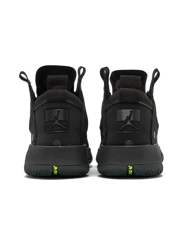 Кроссовки 34 Air Jordan — изображение 4 из 4, черный