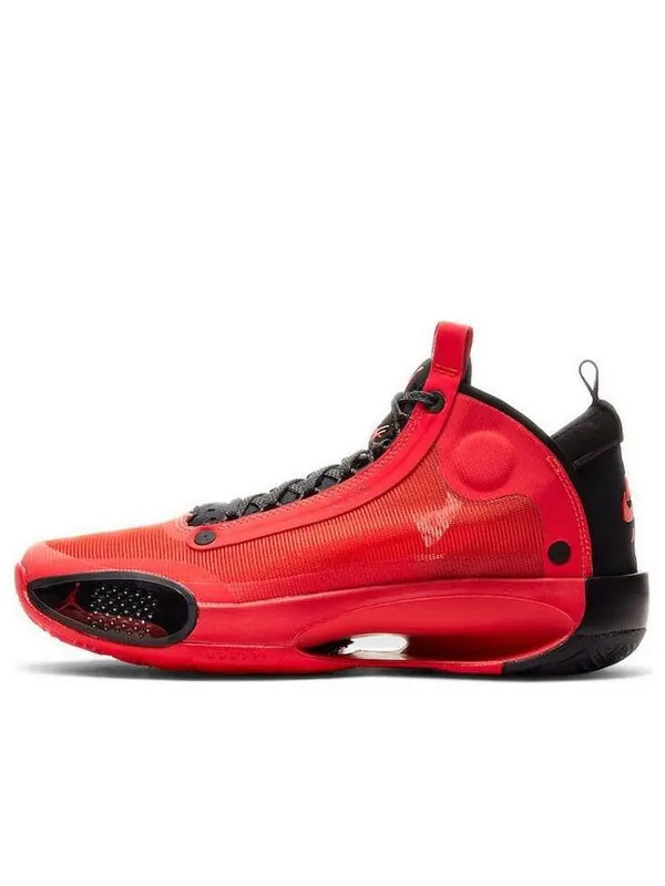 Кроссовки 34 Air Jordan — изображение 1 из 4, красный