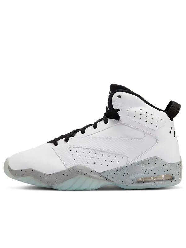 Кроссовки взлетают Air Jordan — изображение 1 из 4, белый