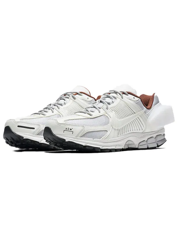 Массивные кроссовки холодная стена* x air zoom vomero 5 Nike — изображение 2 из 4, белый
