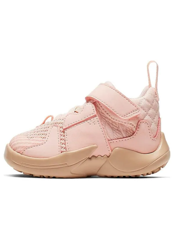 Кроссовки почему бы не zer02 2 Air Jordan — изображение 1 из 4, розовый