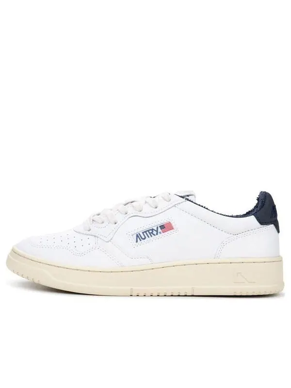 Кроссовки medalist low leather 'white black' Autry — изображение 1 из 4, черный/белый