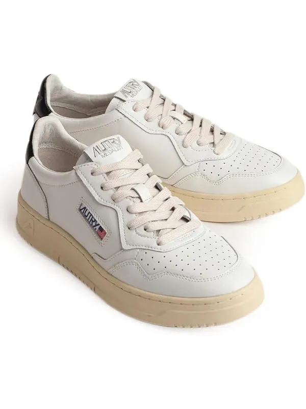 Кроссовки medalist low leather 'white black' Autry — изображение 3 из 4, черный/белый