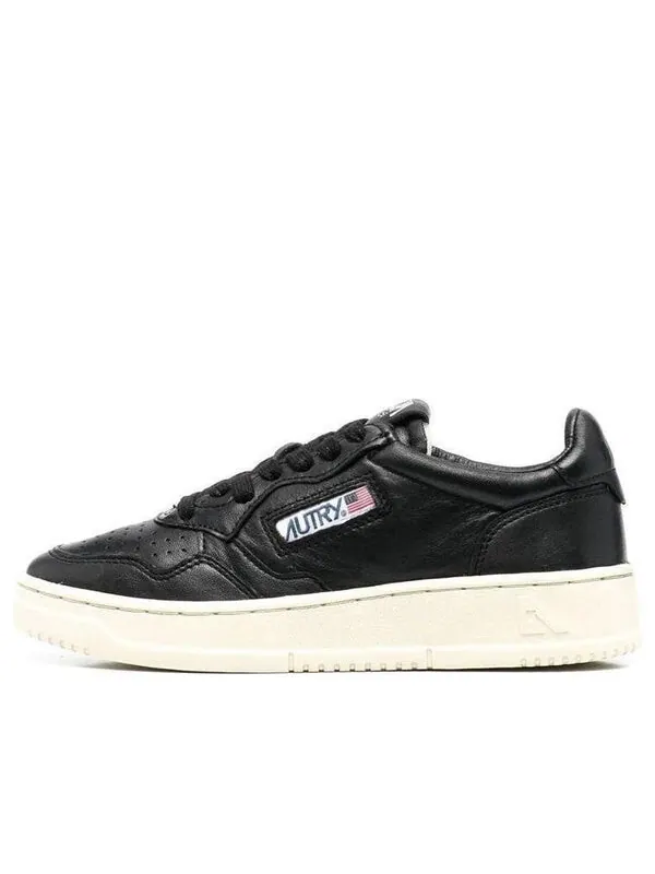 Кроссовки medalist low goat skin 'black' Autry — изображение 1 из 4, черный