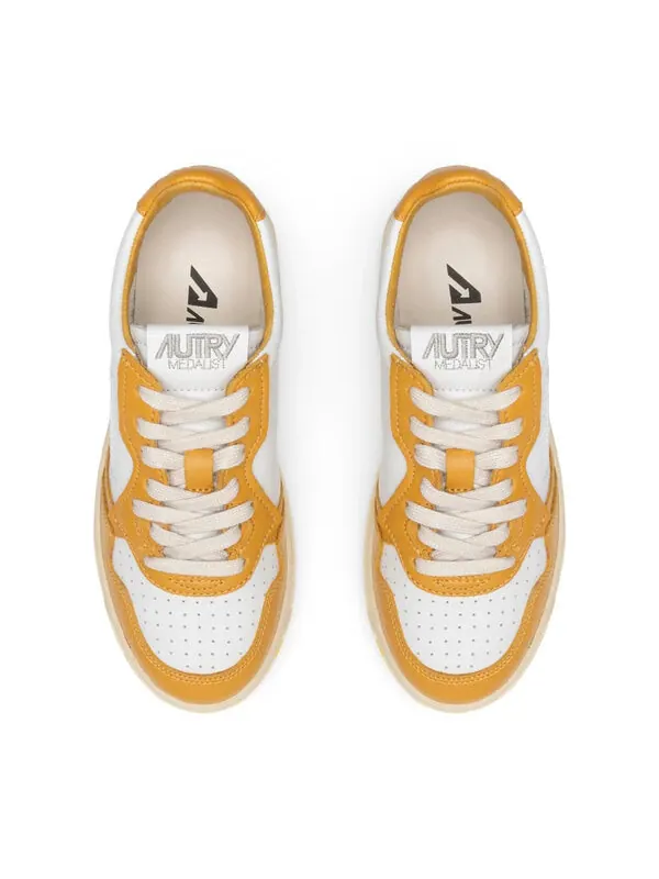 Кроссовки medalist low bicolor 'white yellow' Autry — изображение 3 из 4, желтый/белый