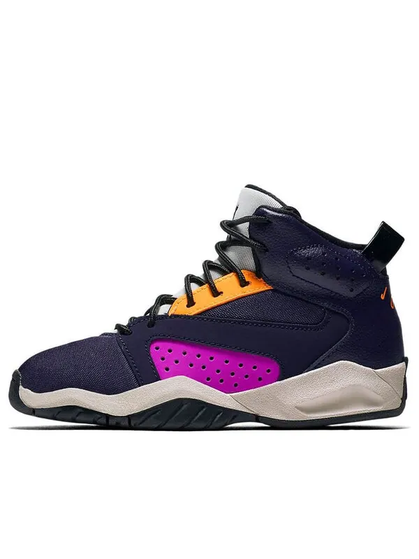 Кроссовки взлетают Air Jordan — изображение 1 из 4