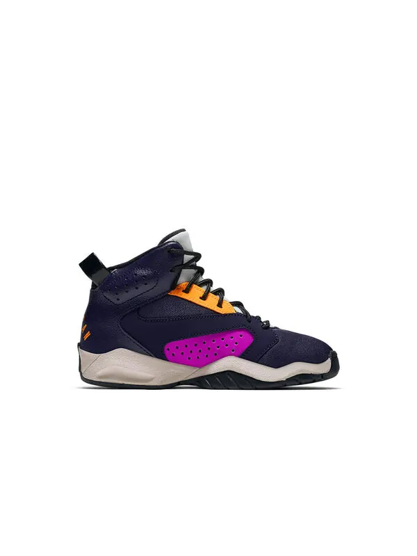 Кроссовки взлетают Air Jordan — изображение 2 из 4