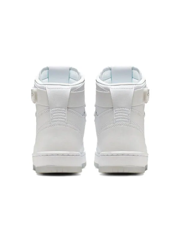 Кроссовки 1 нова xx Air Jordan — изображение 4 из 4, белый/черный