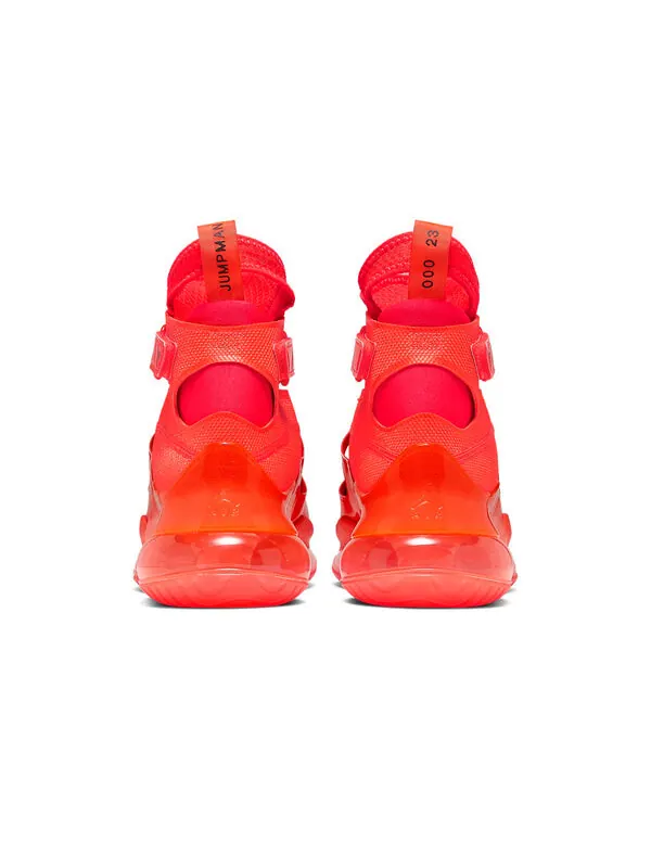 Кроссовки Air Latitude 720 Air Jordan — изображение 4 из 4, красный