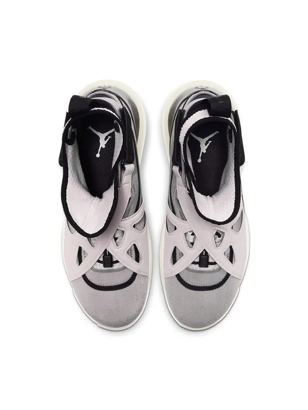 Кроссовки Air Latitude 720 Air Jordan — изображение 4 из 4, розовый