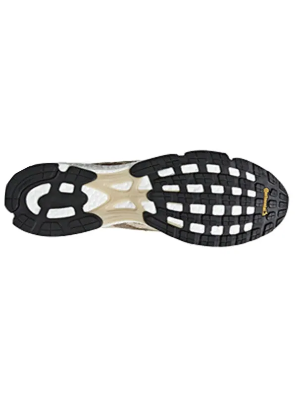 Кроссовки undefeated x adizero adios 3 Adidas — изображение 4 из 4, коричневый/белый