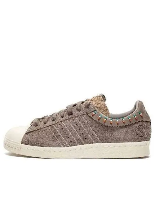 Кроссовки invincible x superstar 90v Adidas — изображение 1 из 4, коричневый
