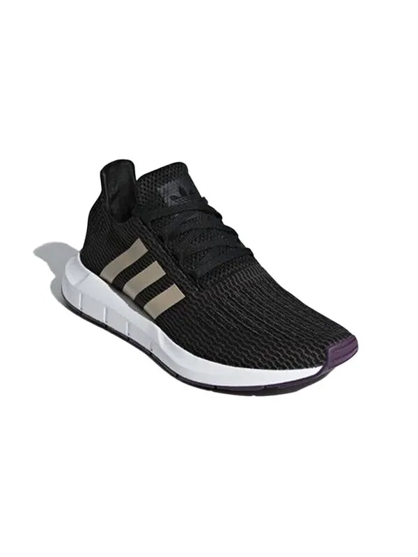 Кроссовки Swift Run Adidas — изображение 3 из 4, черный